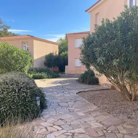 Les De Melody Santa-Maria-Poggio (Corsica)